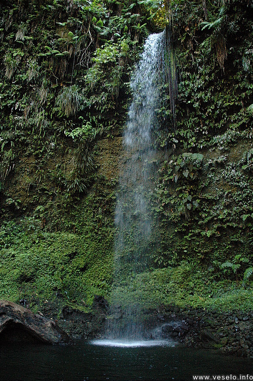 Photography. 256 cold water fall from high